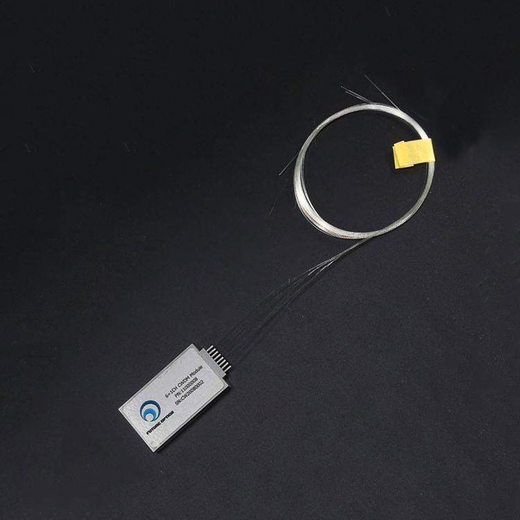  6通道1271-1371nm或ITU，典型插損1.0dB，自由空間3D設(shè)計(jì)，單側(cè)出纖, 可伐材料激光焊接封裝，工業(yè)溫度運(yùn)行和適配0.25英寸卡槽的CWDM粗波分復(fù)用&解復(fù)用器件