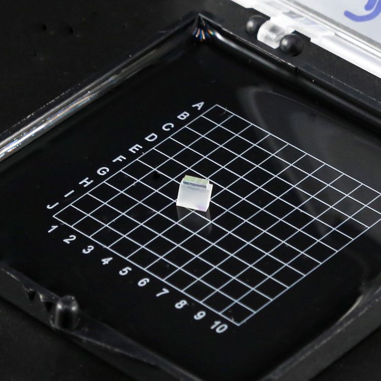 6通道CWDM6 Z-BLOCK 收發(fā)模塊mux demux光學(xué)組件，1271nm -1371nm 或ITU, 0.50/0.75/1.0/2.0 mm pitch, 8°/13.5°AOI,平移插損